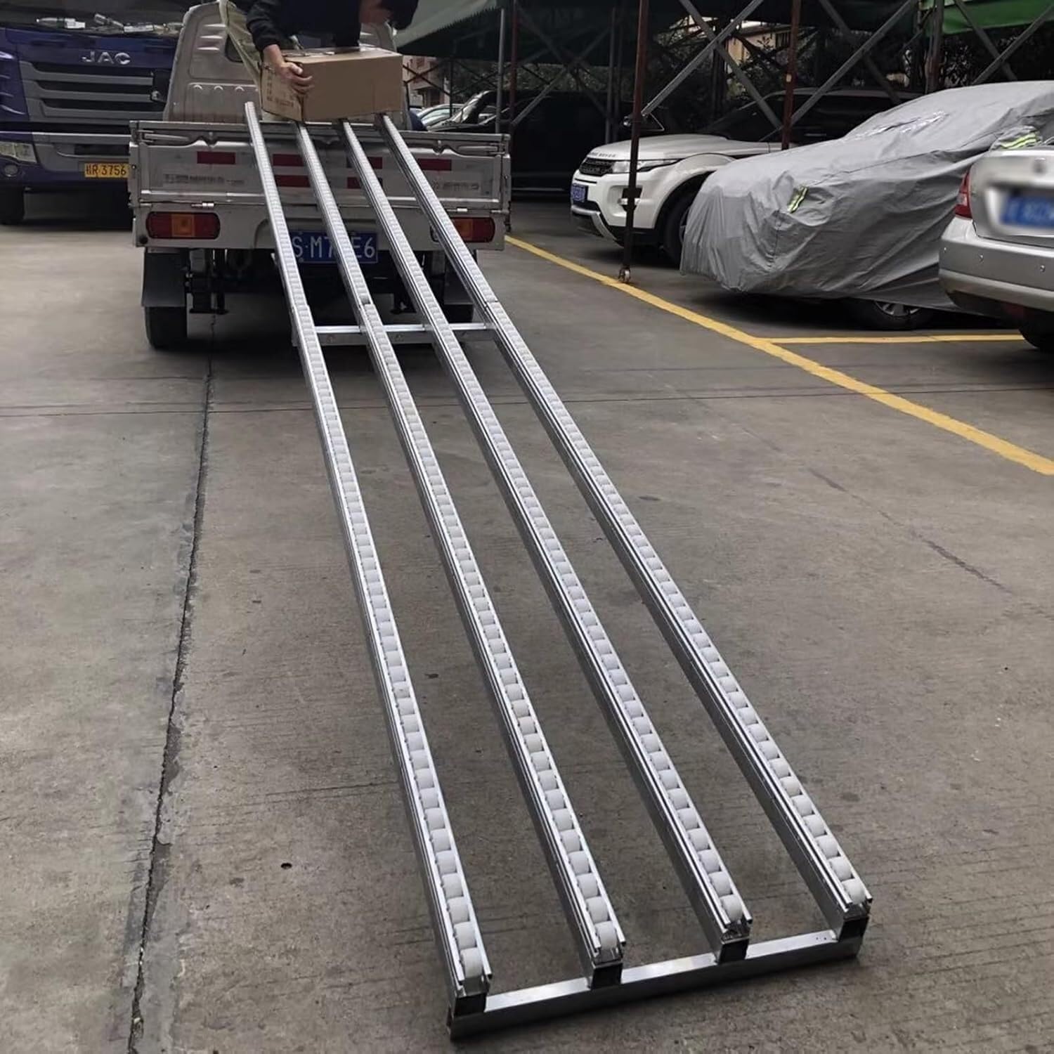 Transportador de rodillos ligero sin alimentación para cajas de bebidas, marco de plástico ABS, 30/40/50 cm de ancho, descarga eficientemente botellas de agua y bebidas, 100 cm de longitud, acabado