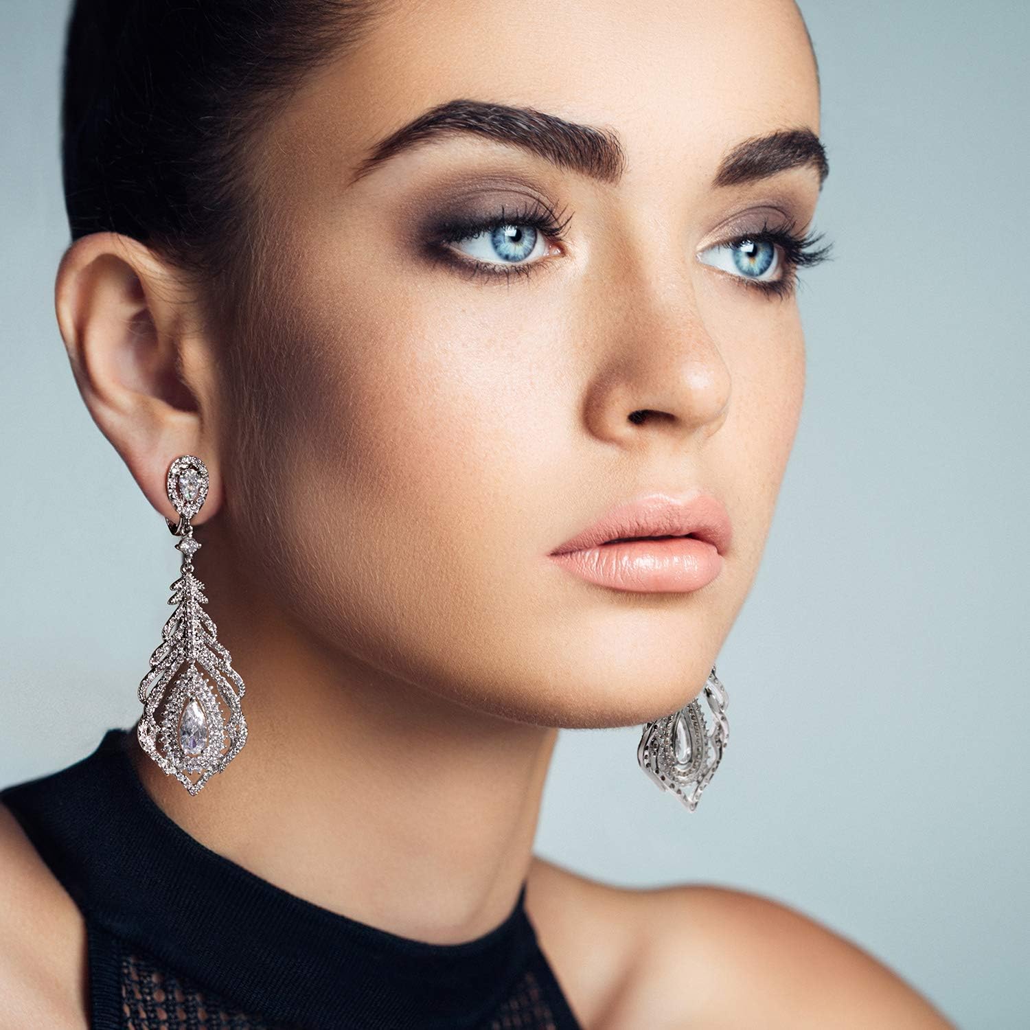 Bridal Fashion Vintage Art Deco Style Teardrop Shaped Halo AAA Cubic Zirconia Clear or Royal Blue Statement Elegant Chandelier Clip On Earrings For Women Wedding Prom Silver Plated
