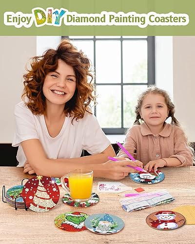 Miniatura 6 de JILASIR Juego de 8 posavasos de pintura de diamantes con soporte, kit de posavasos de arte de diamantes de Navidad, kit de diamantes de invierno