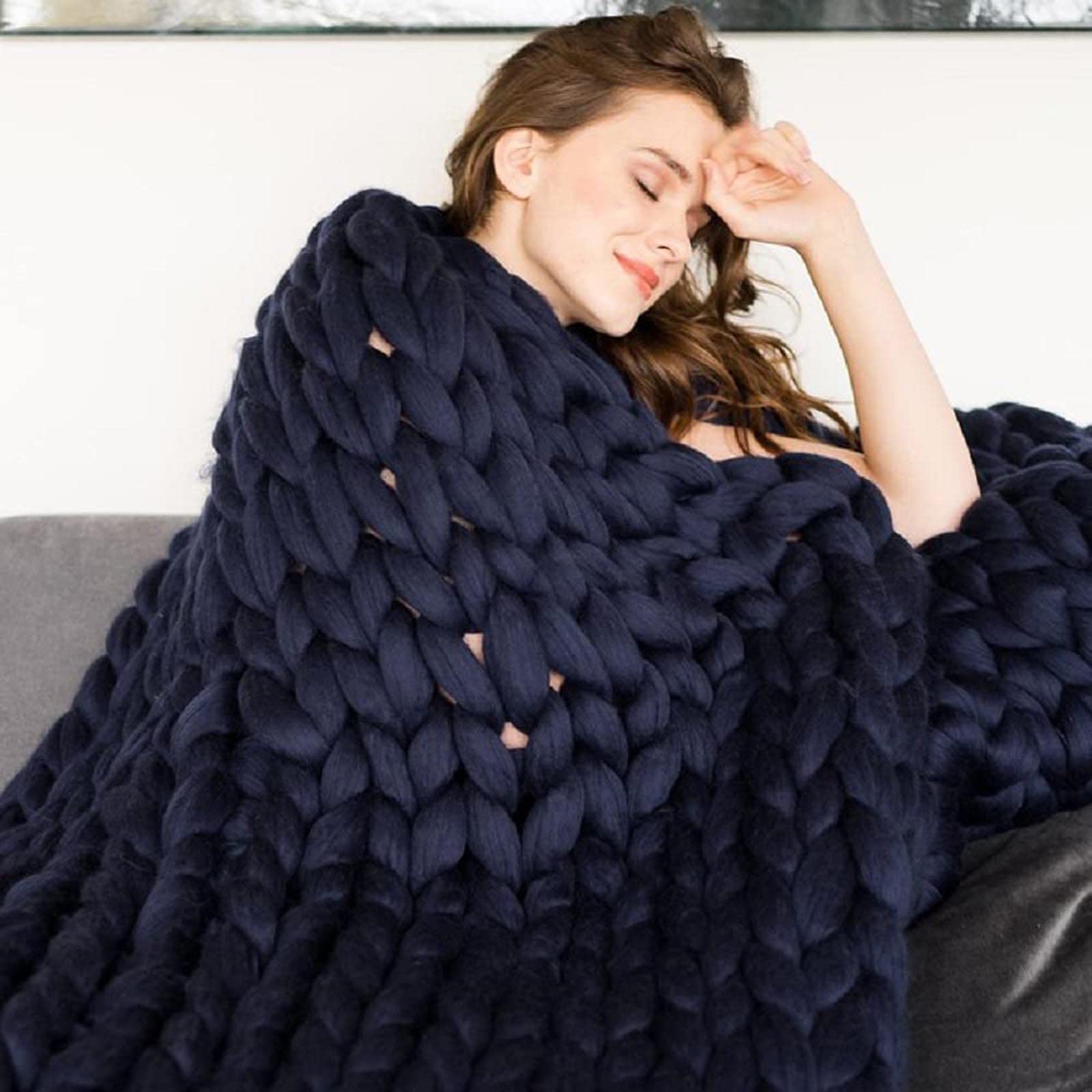 Coperta A Maglia Grossa Morbida Lana Merino Boho Fatta A Mano A Maglia Filato Gigante per Camera da Letto Divano da Letto Sedia Tappetino da Yoga Tappeto,Blu,100x200cm