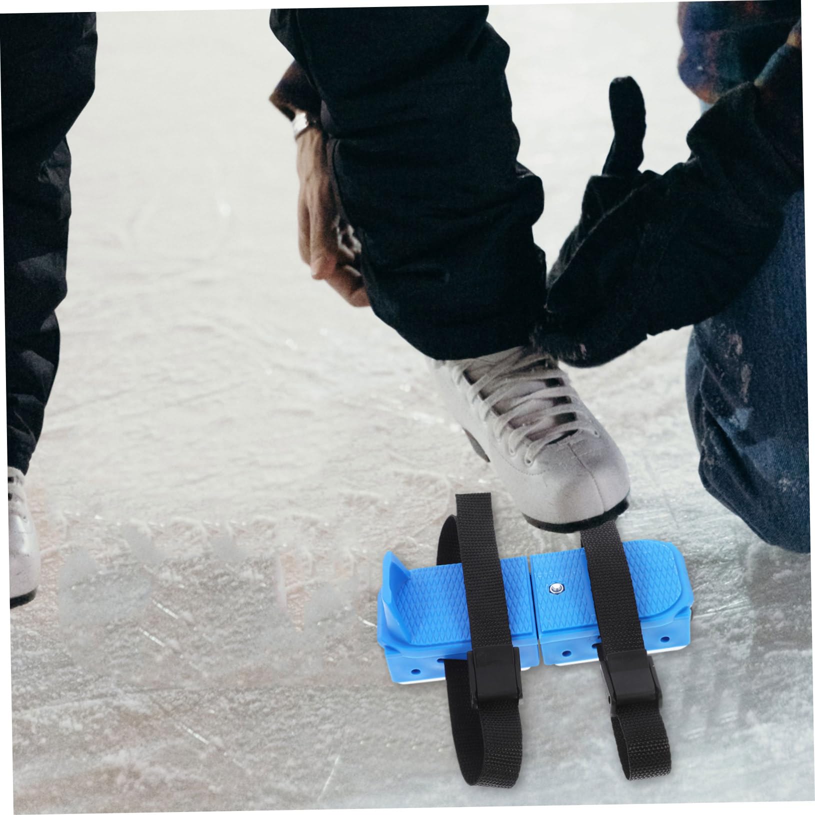 Kisangel 1paio Regolabili per con Scivolo e Cinturino Protezione Antifallimento Skates per Principianti Invernali all