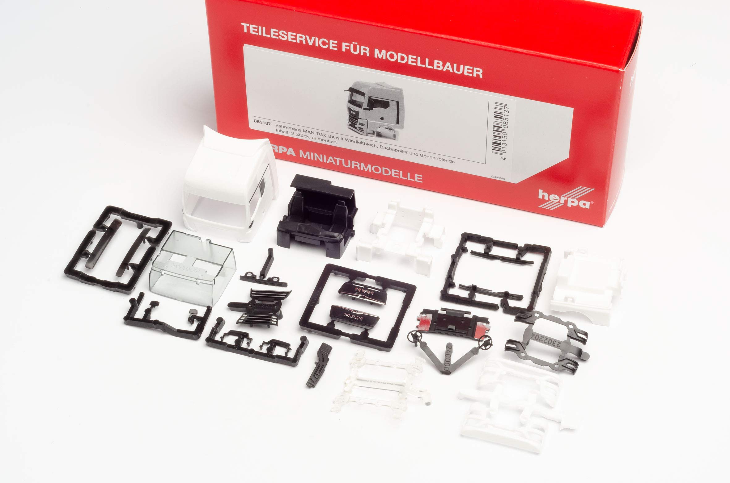 herpa 085137 Man Man Parts Service Driver's Cab Man TGX GX with WLB in Miniature for Crafts Collecting and as a Gift, White