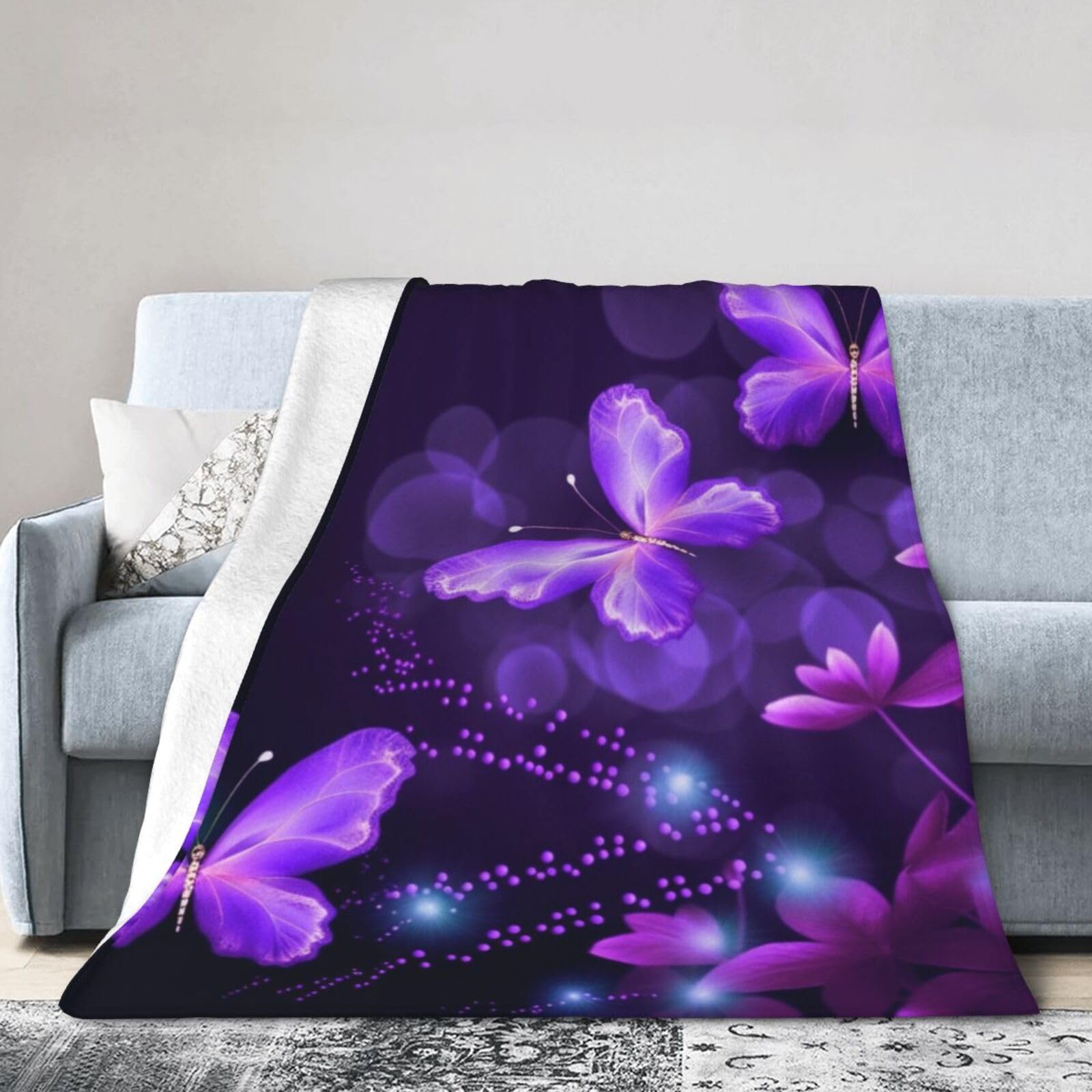 Couverture flanelle imprimée au toucher pelucheux et finitions soignées