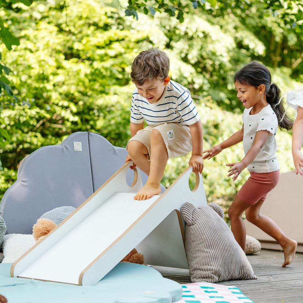 MISIOO Tobogán infantil para interior – Diversión segura a partir de 1 año – Tobogán infantil interior para niños – Tamaño compacto 115 x 34,5 x 52 cm – Perfecto para interiores