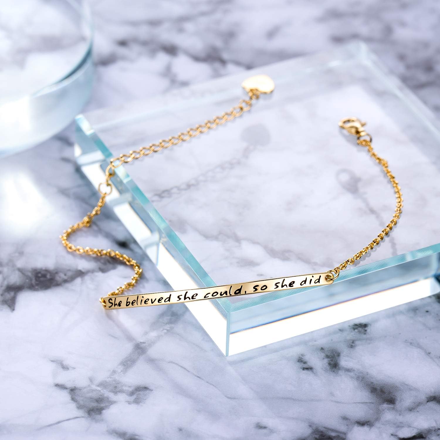 925 Sterling Silver Women Engraved Inspirational Adjustable Bracelet Friendship Sister “She Believed She Could So She Did”