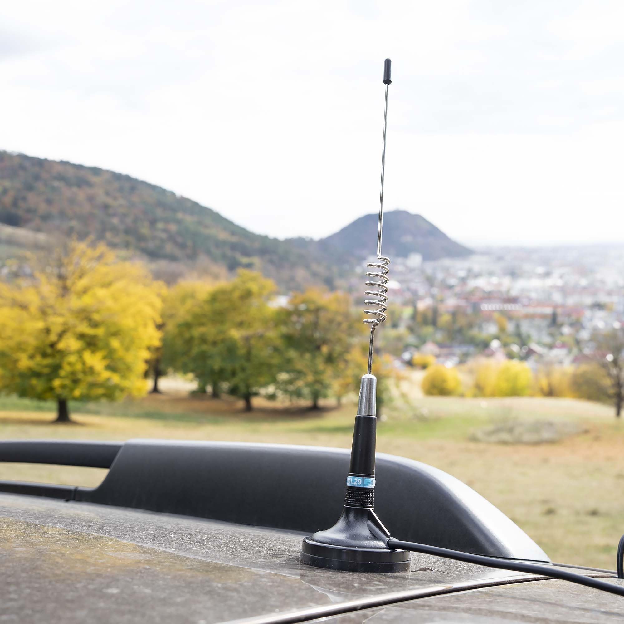 Antenne CB PNI ML29, Longueur 29 cm, avec Aimant Inclus Ø 70 mm et câble RG58