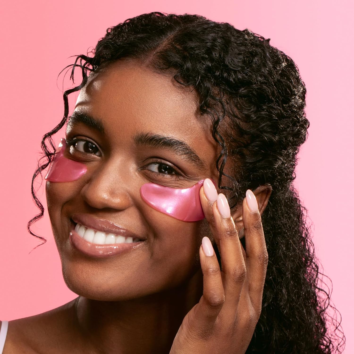 grace & stella Award Winning Under Eye Mask - Gifts for Women - Reduce Dark Circles, Puffy Eyes, Wrinkles, Under Eye Patches - Birthday, Bachelorette Party Favors - Vegan Self Care (14 Pairs, Pink) | Gift For Women Under Eye Mask for Dark Circles & Undereye Bags - Bachelorette Party Favors - Vegan Self Care (14 Pairs, Pink)