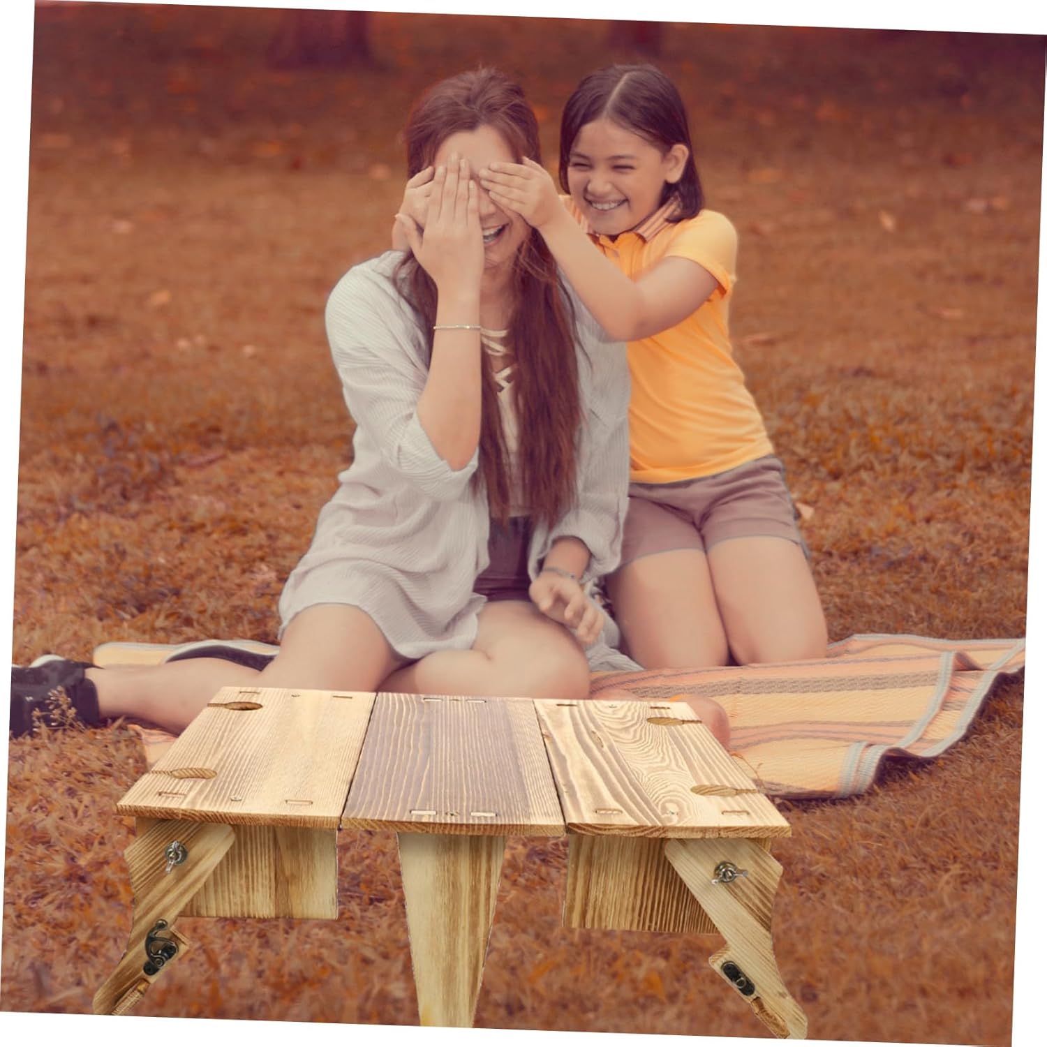 MERRYHAPY Portable Folding Picnic Basket Table Lightweight Outdoor Camping Desk for Easy Storage Transportation Compact Design for Picnics Beach and More