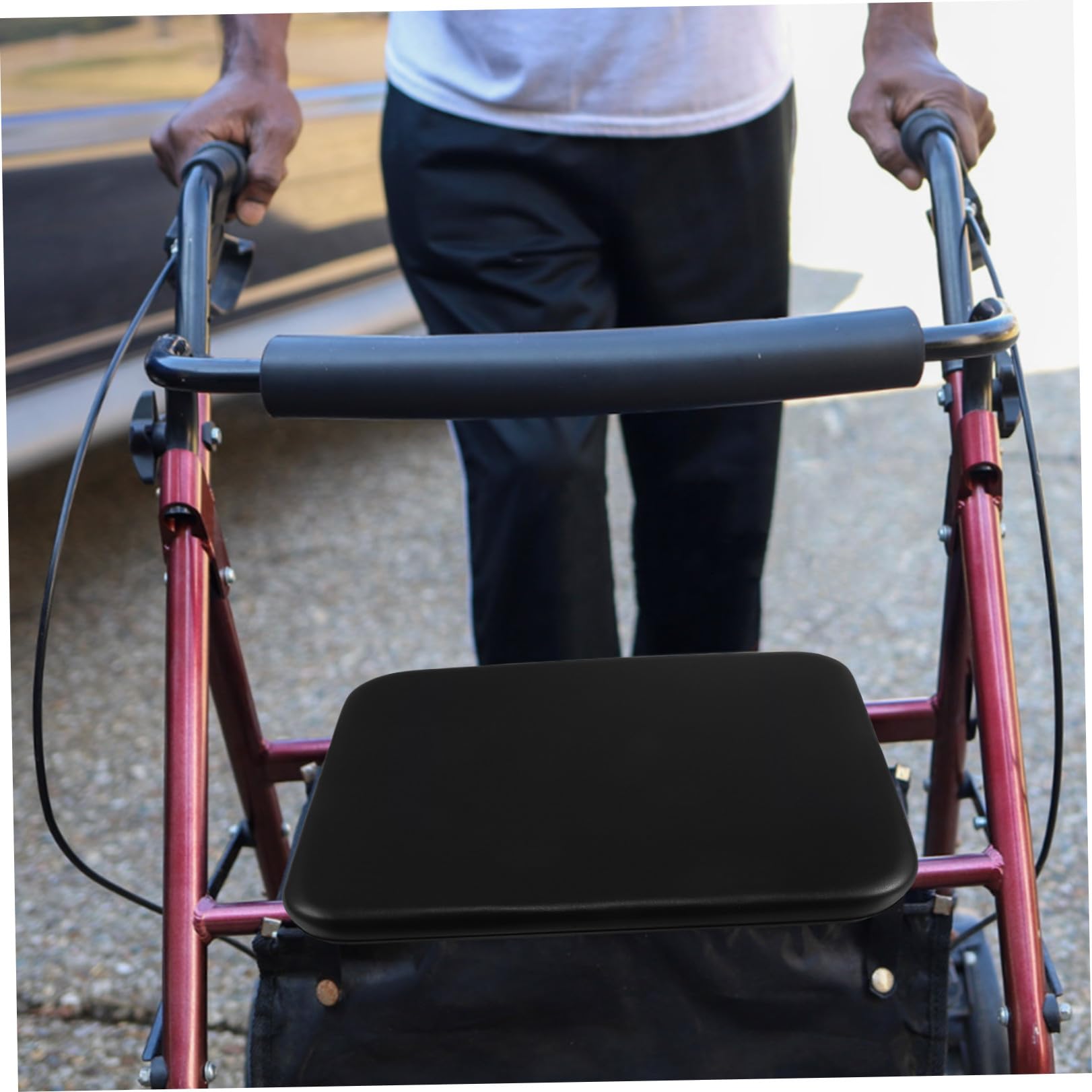 Cuscino Seduta per Deambulatore in Pu Nero 13, 6x12, 4x1, 4 | Cuscino Sostitutivo per Rollator, Leggero e Facile da Installare, per Assistenza Domiciliare Anziani