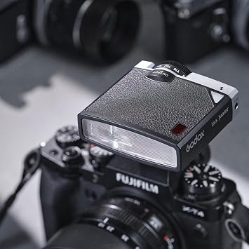 Godox Lux Junior Retro Camera Flash GN12 Vintage Universal Flash Speedlite