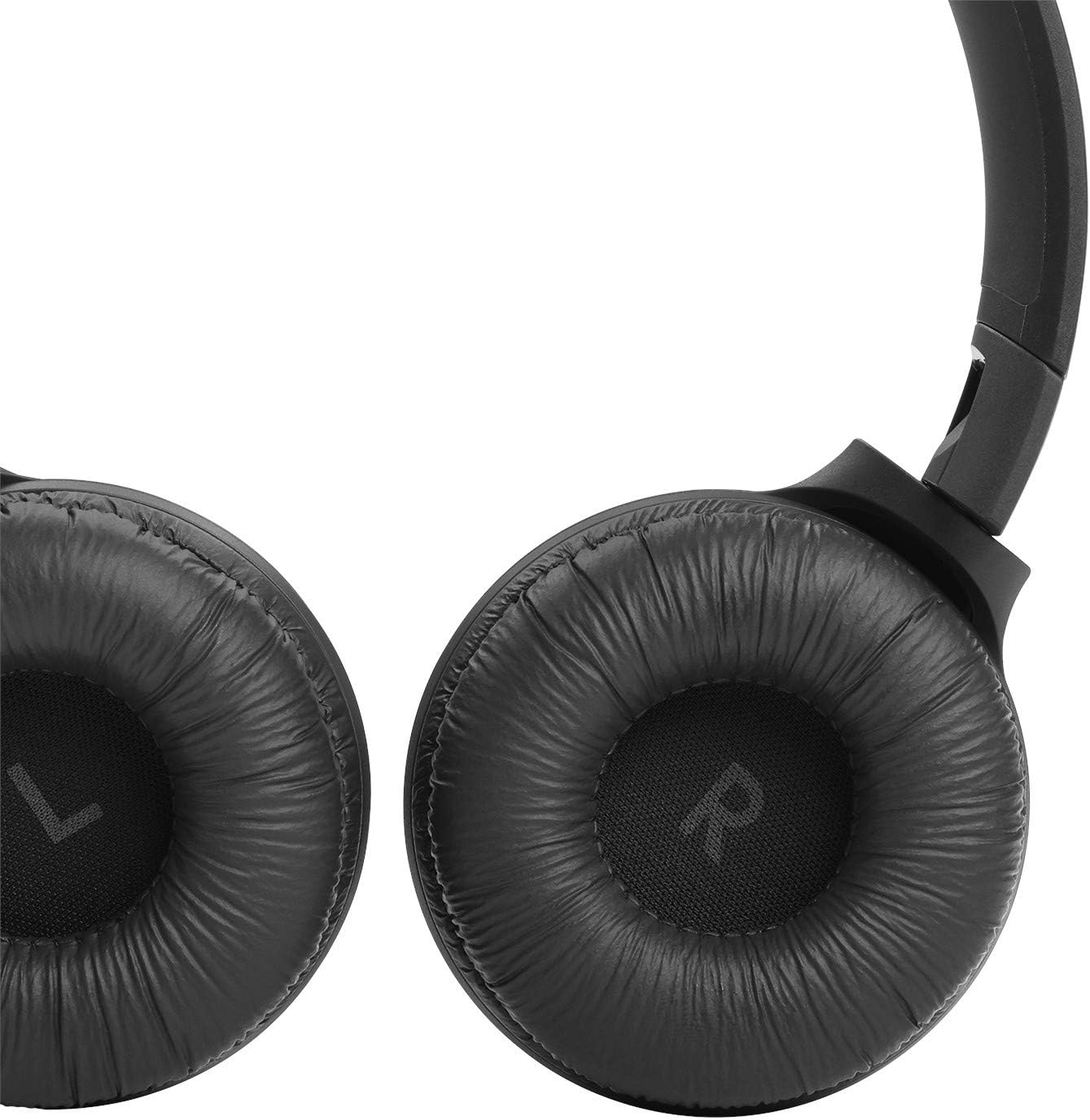 JBL Tune 510BT earcup detail