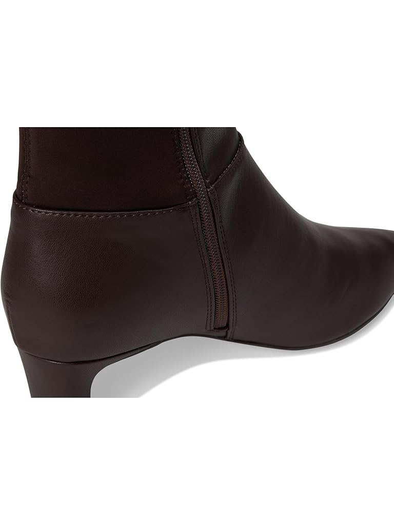 Brown Kenneth Cole Reaction Berry