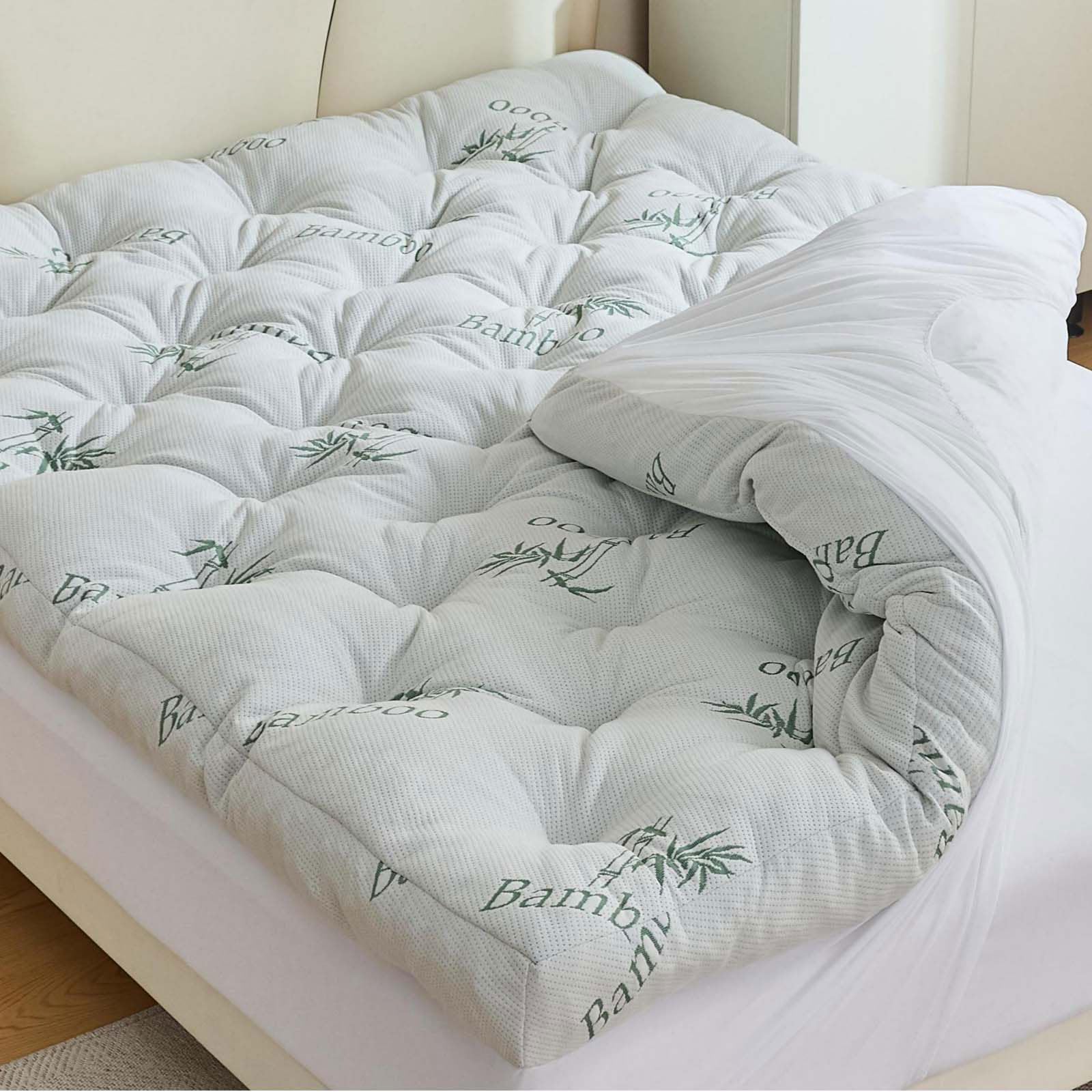Whatsbedding 5 Inch Memory Foam Mattress Topper Queen
