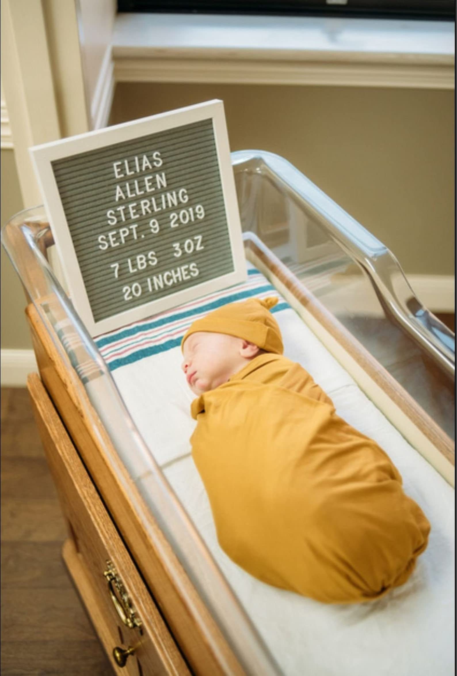 Snugabye Moons & Stars Dream Clean Front Sleeper With Snap Closure | Assorted Colors (Blue, 0-3 Months)