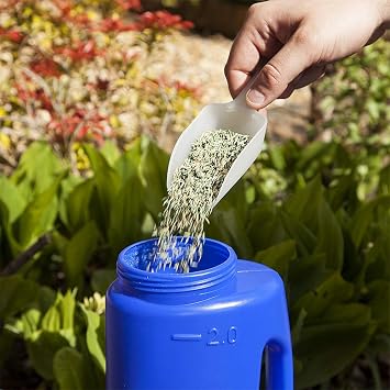 Handheld Spreader - 84.54oz Adjustable Hand Seeder, Spot Seeding Spreader Bottle, 1.5KG Lawn Seed Spreader | Grass Feed Seeding Fertiliser Spreader, Ice Melt Salt Dispenser for Garden Lawn