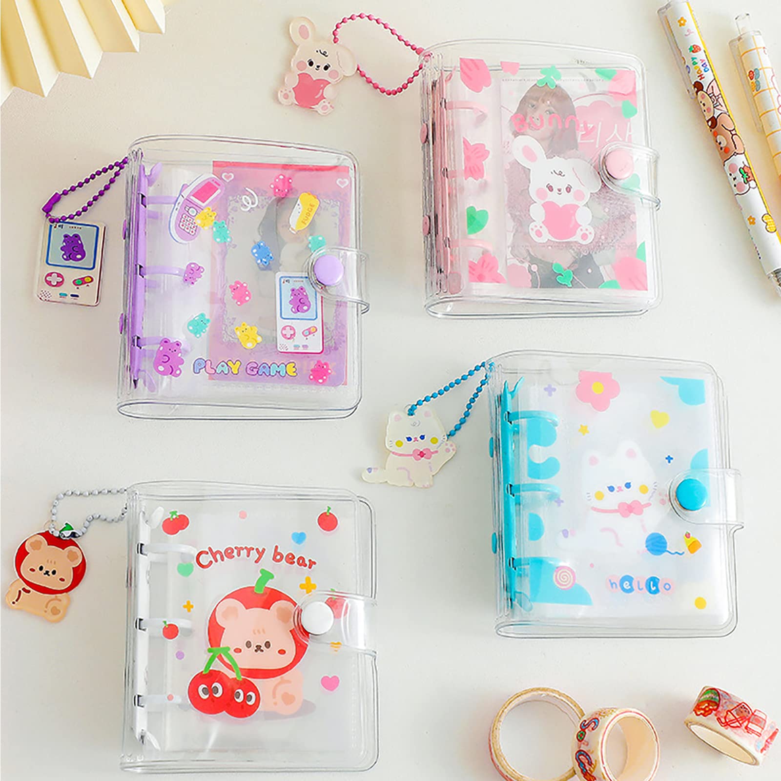 20 Blätter 40 Taschen 3 Zoll Mini Fotoalbum Loseblatt Nachfüllbar 3 Ringe Durchsichtig Fotokarte Binder Kpop Fotokarten Halter Buch mit Anhänger zur Aufbewahrung von Bildkarten (Lila Bären)