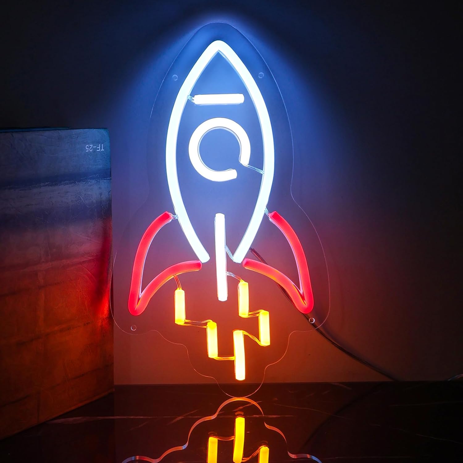 Rocket Neon Sign, Rocket LED Sign Light For Boy's Gift, USB Powered Dimmable Light Up Sign For Kids Room Gaming Room Bedroom Wall Decor Birthday Event Party Decoration