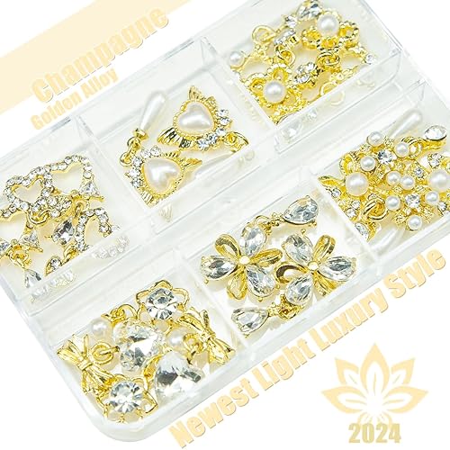 Vista 31 de 36 dijes de uñas de corazón rojo, de aleación de lujo dorada, dijes de San Valentín para uñas, diamantes de imitación rojos en 3D, diamantes