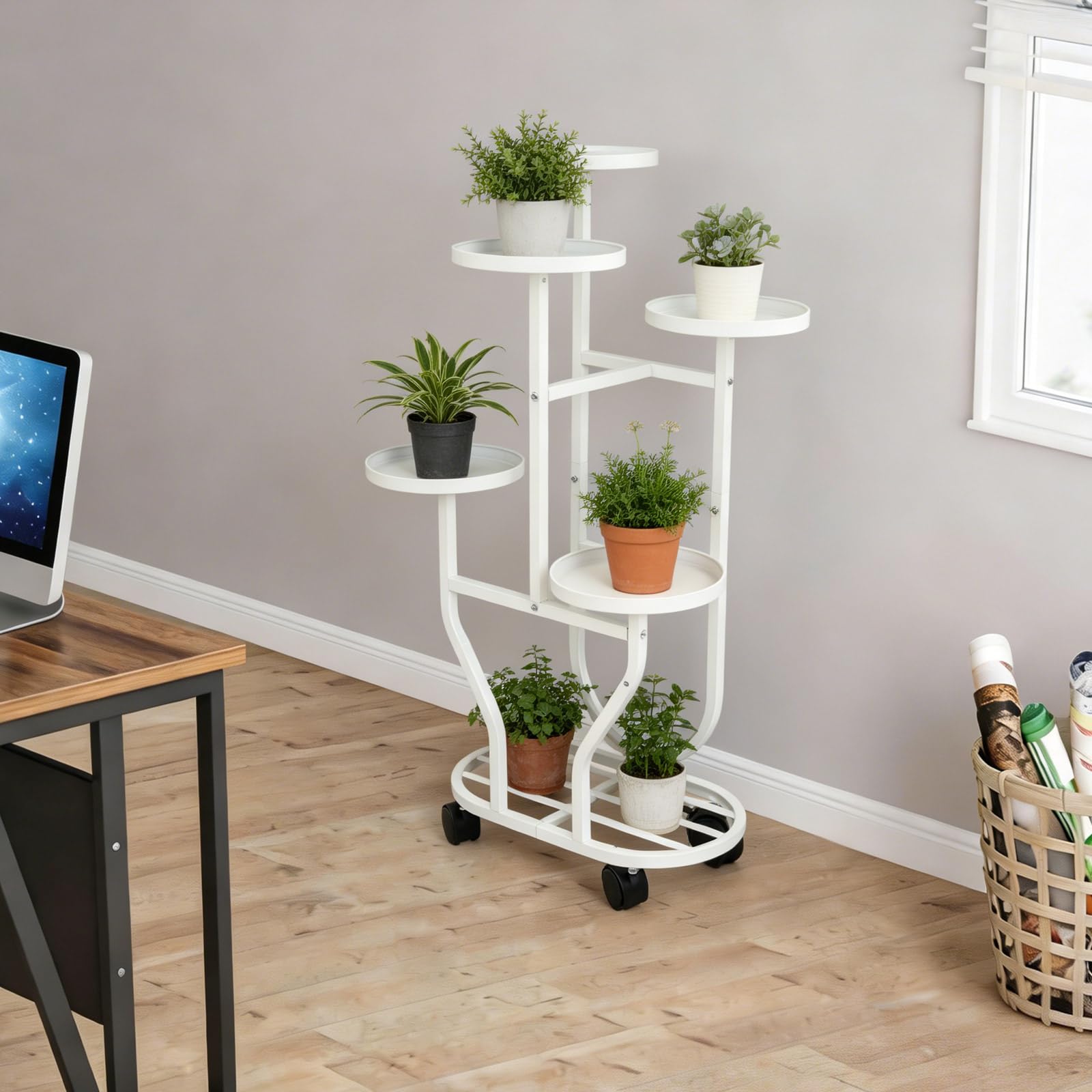 Soporte para plantas con 5 niveles de hierro sobre ruedas para