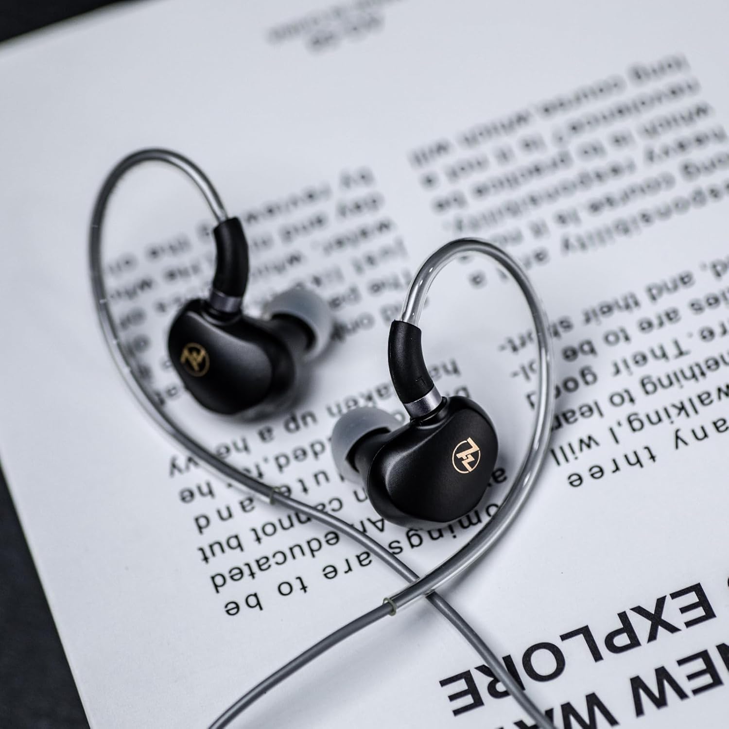 7HZ G1 in-Ear Monitor, 10mm DLC Dynamic Driver IEM Wired Earbuds (Without Mic) + Tripowin Zonie IEM Cable, 16 Core Silver Plated HiFi Wired Earphone Cord (2Pin, Grey)