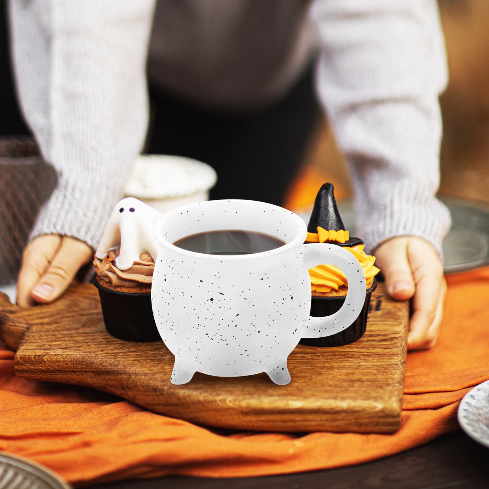 GALPADA 450ml Dekorative Kaffeetasse aus Weißer Keramik mit Hexen Dreibein Design Praktische und Leicht zu Reinigende Tasse für Büro und Zuhause