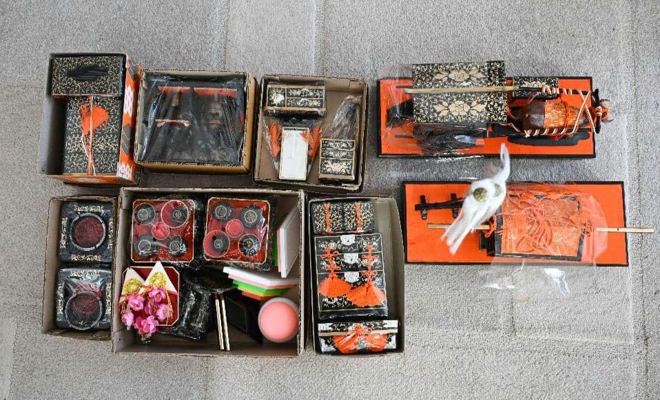Amazon | お雛様 お道具セット（8品道具セット） | ひな道具 | おもちゃ