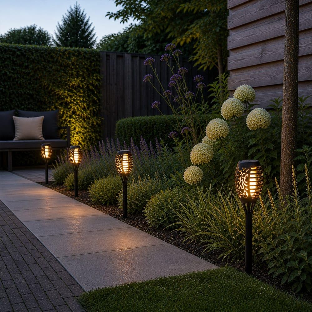 HOFTRONIC - 12er Set Avon LED Solarfackeln mit Flammeneffekt - 2200K Extra Warmweiß - IP65 Wasserdicht - Solar Flammenlicht - 50cm - Incl. Dämmerungsschalter