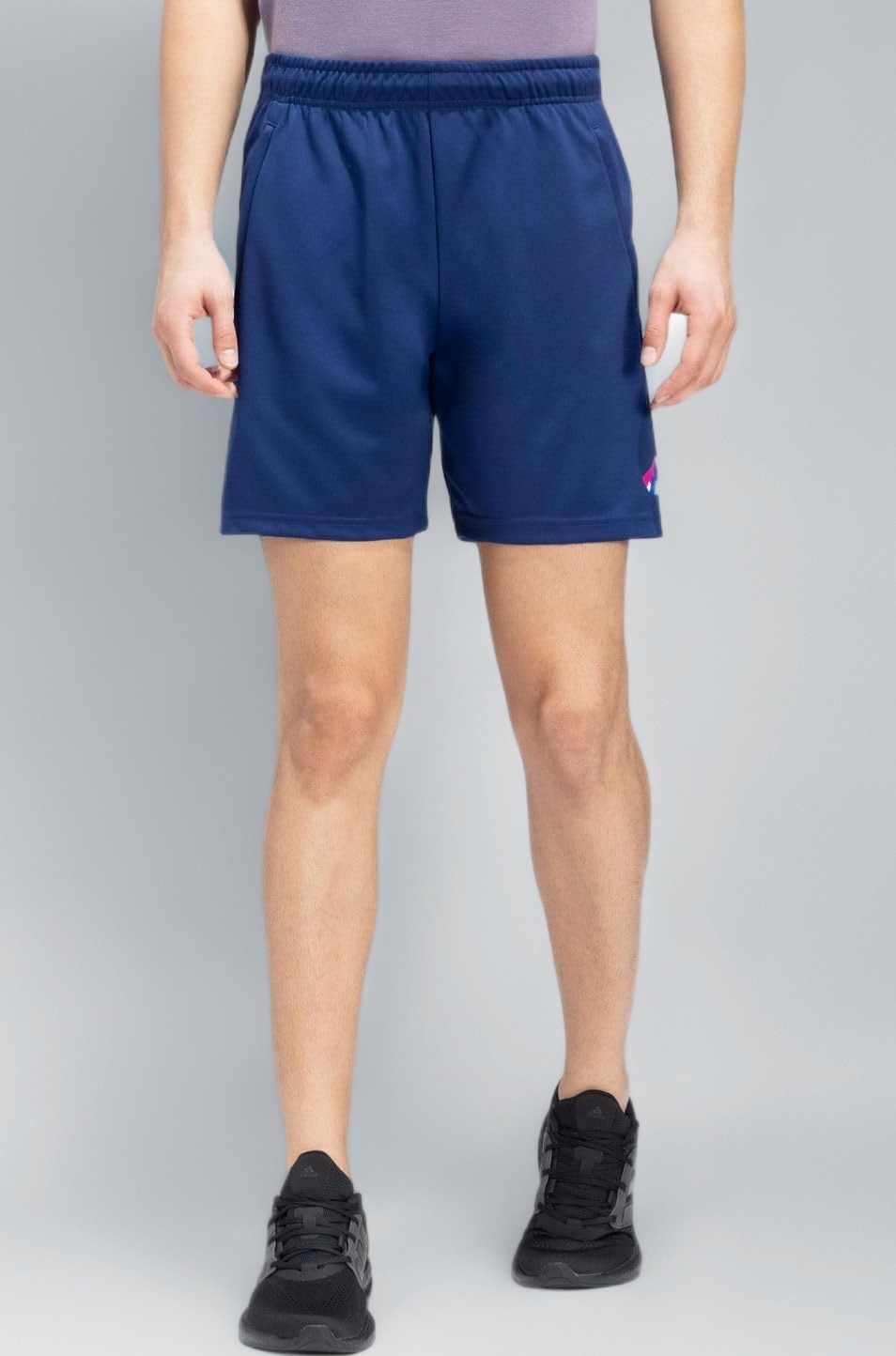 Train Essentials Big Logo Shorts