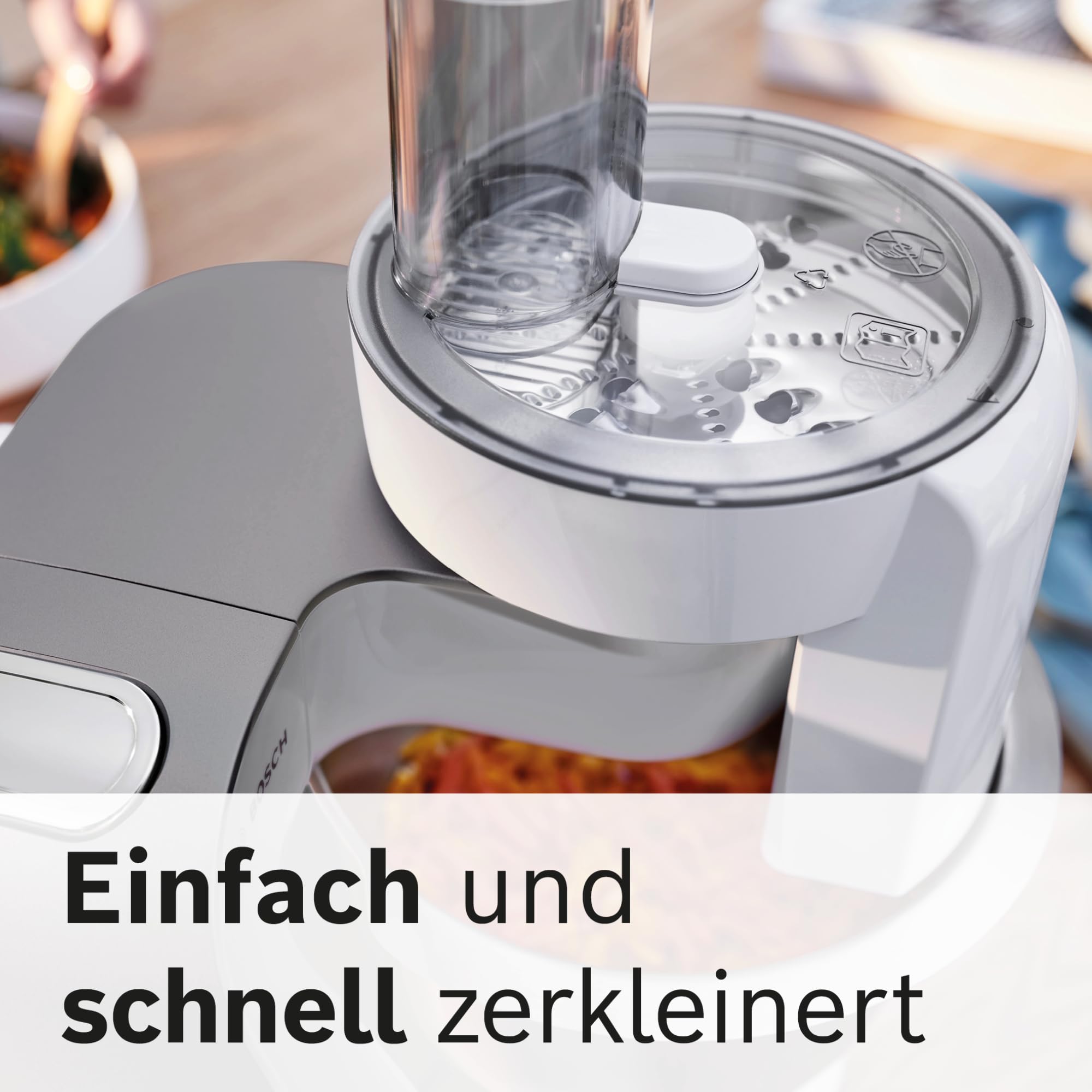 Bosch Küchenmaschine Serie 4, Schüssel 3,9 L spülmaschinenfest, Mixer 1,25 L, Fleischwolf, Zitruspresse, Knethaken, Rührbesen, Durchlaufschnitzler, 3 Scheiben, 900 W, Anthrazit/Silber, MUM56340