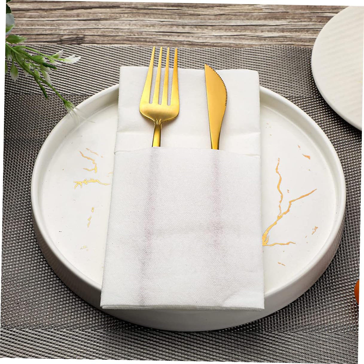 MAGICLULU 50pezzi Tovaglioli da Imballaggio Usa e Getta di Tovaglioli da Tavola per Barbecue Picnic Viaggi e Altre Occasioni Materiale di Buona Qualità Resistente e Pratico