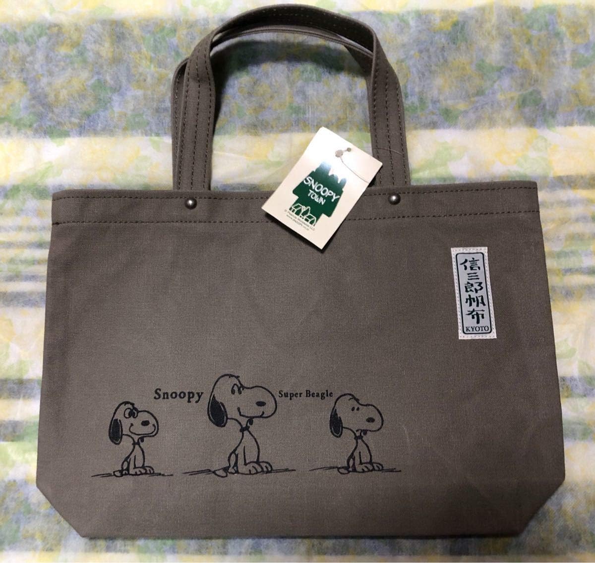 Amazon Peanuts 一澤信三郎帆布 コラボ スヌーピー トートバッグs グレー うめだスヌーピーフェスティバル19 アニメ 萌えグッズ 通販