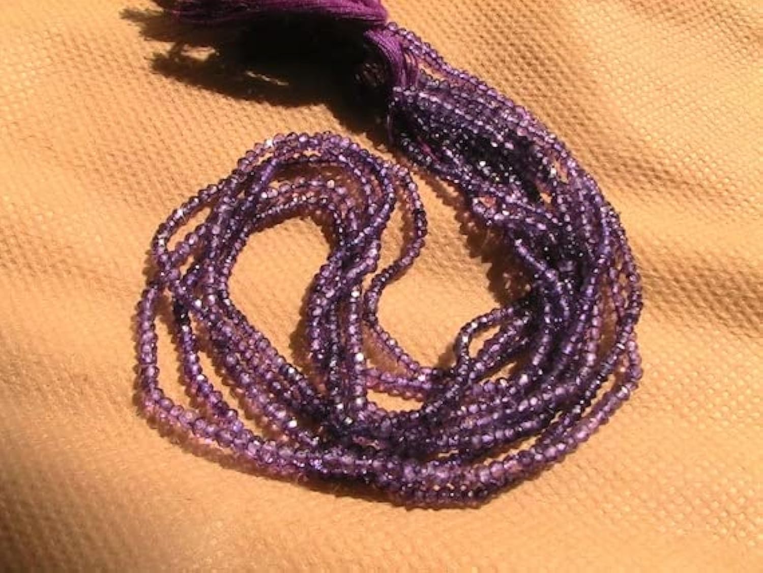 Améthyste africaine micro facettée en rang de 33cm pour cadeau artisanal