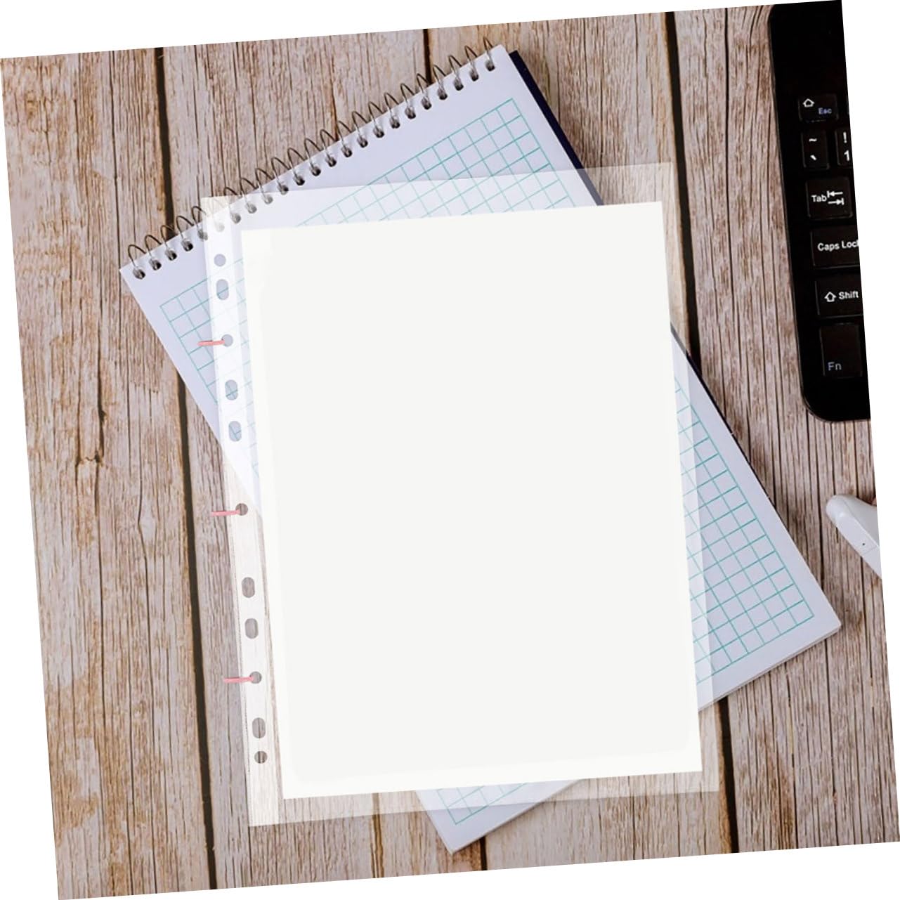 Klarsichthüllen Pp 11-loch für Ordner, Schutz für Schule und Büro | A4 Passend, für Fotos und Notenblätter, Top Loading Design, Robuste Ausführung, 100 Stück