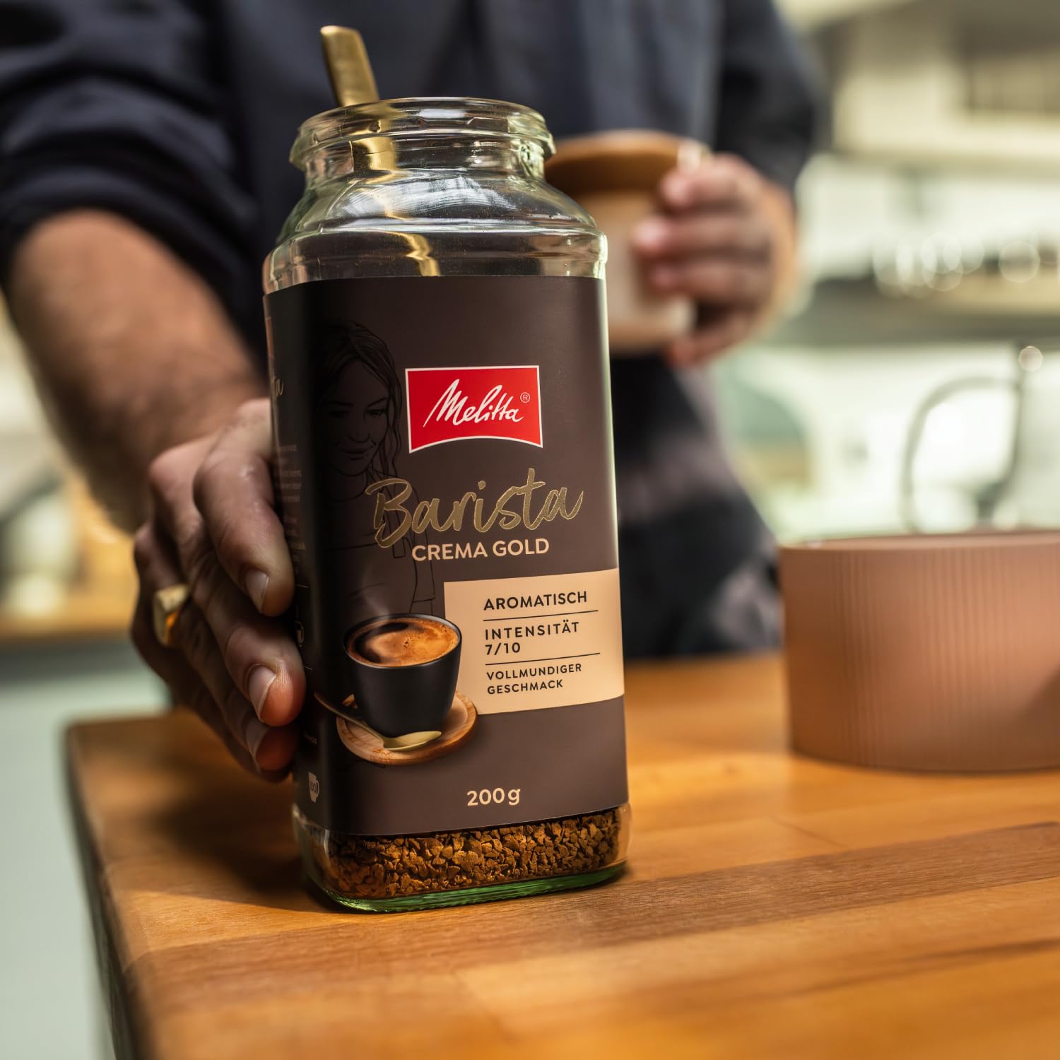 Melitta Barista Crema Gold Instant-Kaffee, 6x200g im Glas, löslicher Bohnenkaffee