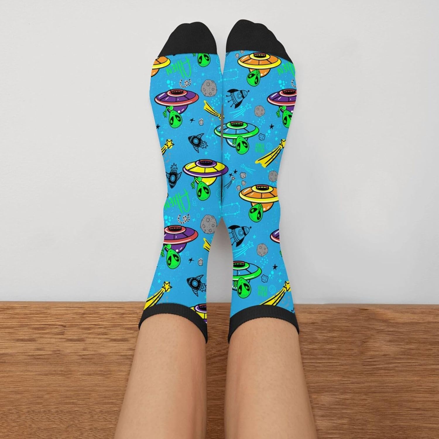 Alien Novelty Crew Socks Casual Crazy Funny Dress Socks For Women Men Teens Gift - Image 3