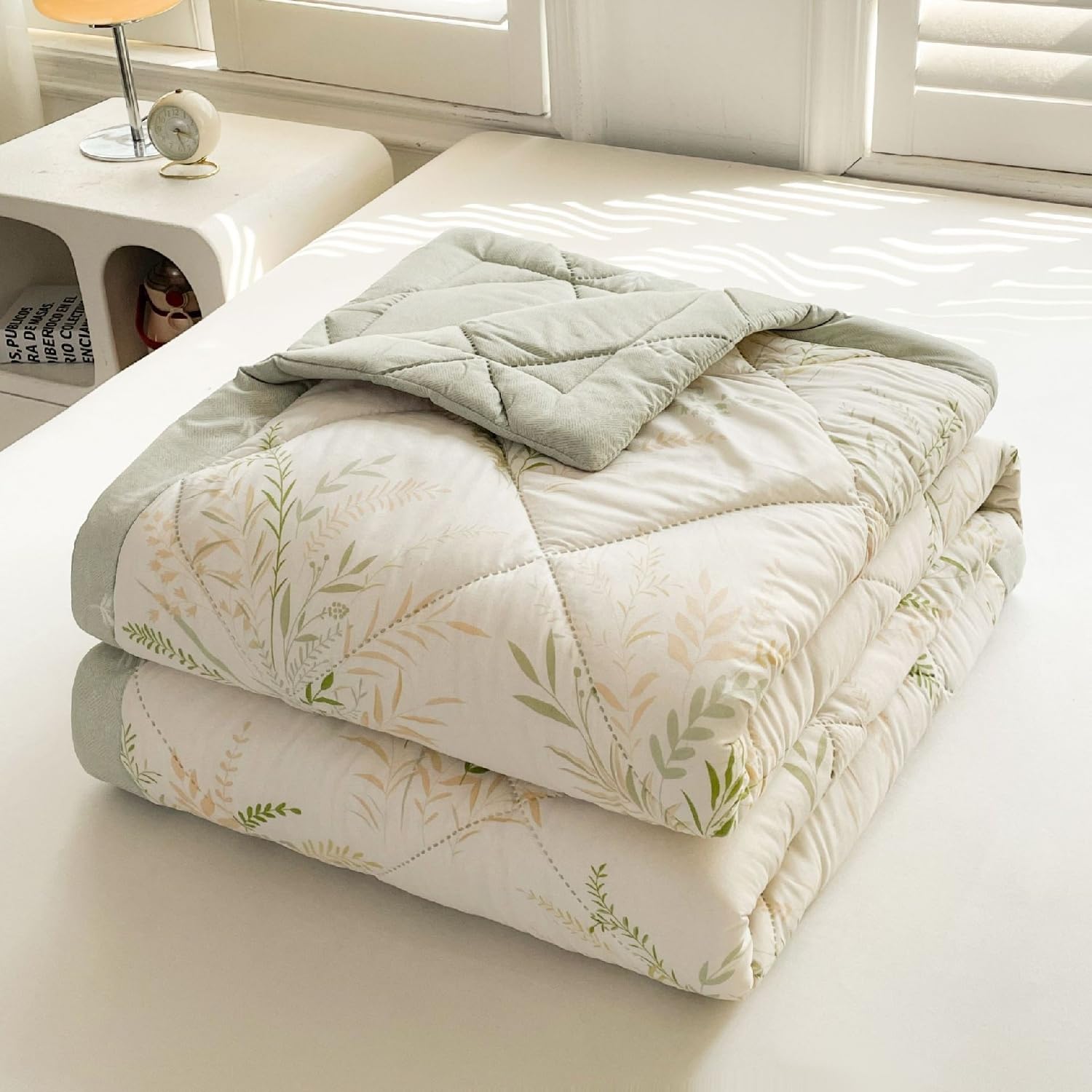 PEIHUODAN Reversible Lightweight Coverless Duvet - No Cover Needed Summer Quilt, Breathable & Hypoallergenic Bedding for Hot Sleepers - Single/Double/Super King (COLOR 3,200x230cm)