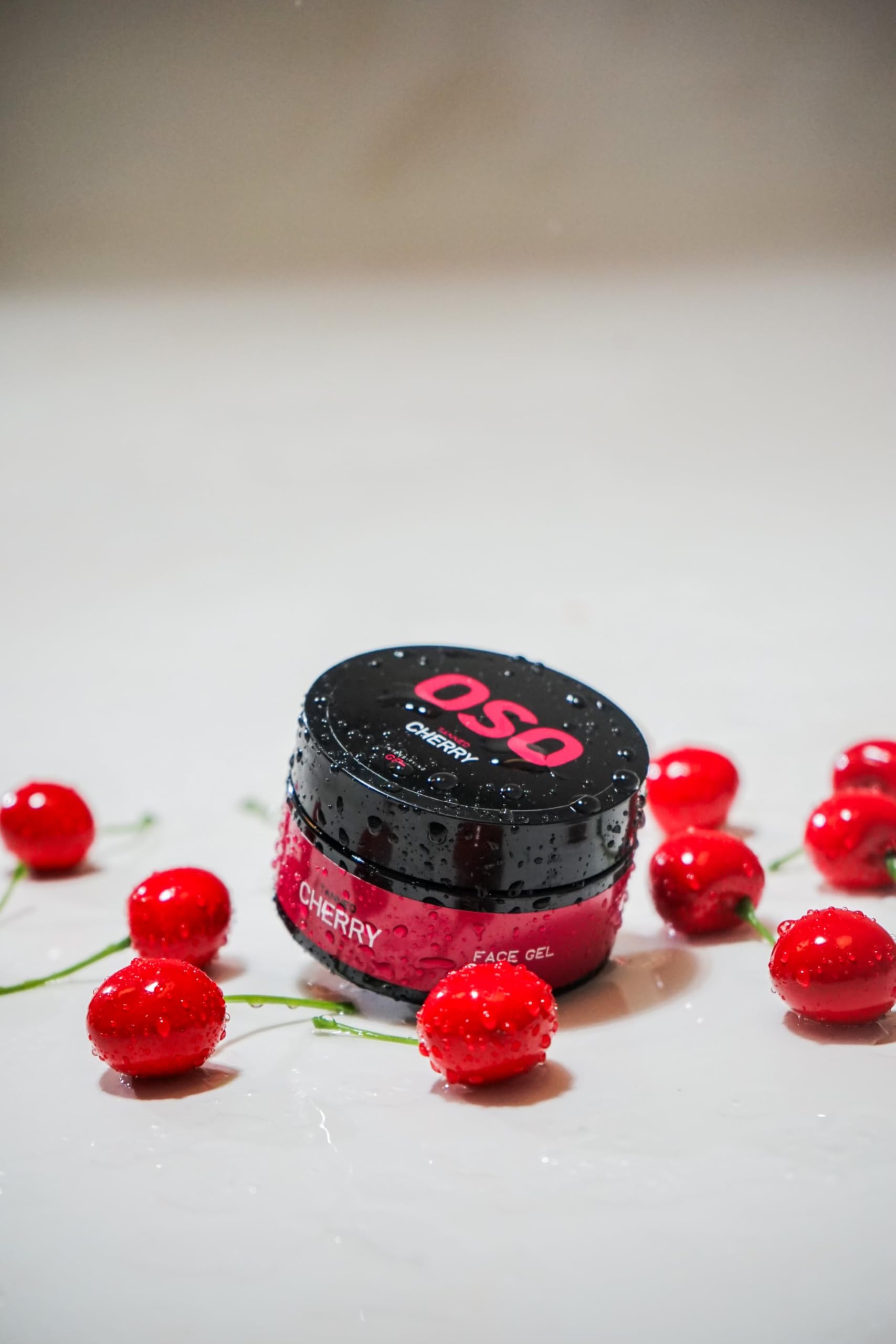 OSO Tanned, Tanning Accelerator Gel, 100g CHERRY, Infused With Shea Butter, Vitamin E, Ultra Hydrating - Image 3