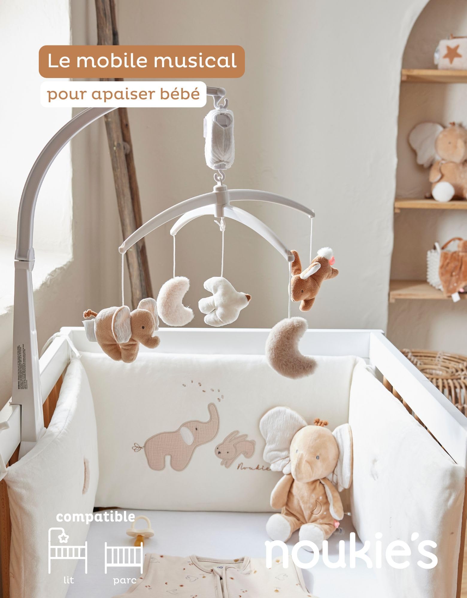 NOUKIE’S – Giostrina musicale in legno – Bali, Moka & Snow – Melodia di Brahms – Compatibile con culla, lettino con sbarre e box – Ideale dalla nascita per calmare il bambino