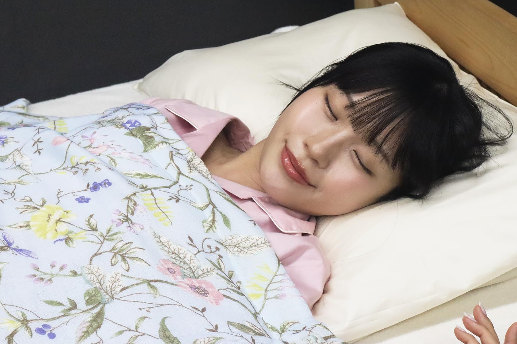 Amazon｜ロマンス小杉 公式 ねむりのアトリエ 5重ガーゼケット V&A