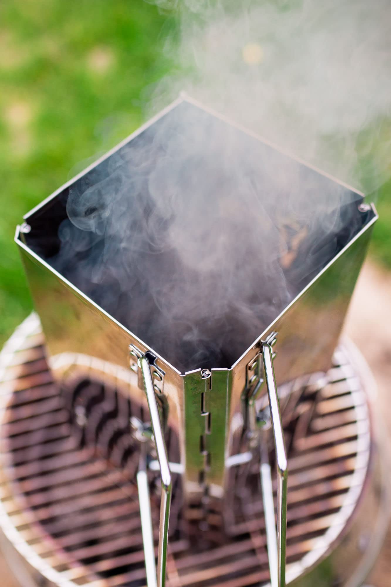 BBQ-Toro Cheminée d'allumage pliable en acier inoxydable avec poignées | 16 x 16 x 29 cm | Cheminée de barbecue pliable avec sac de transport pour barbecue, camping, extérieur, jardin, terrasse