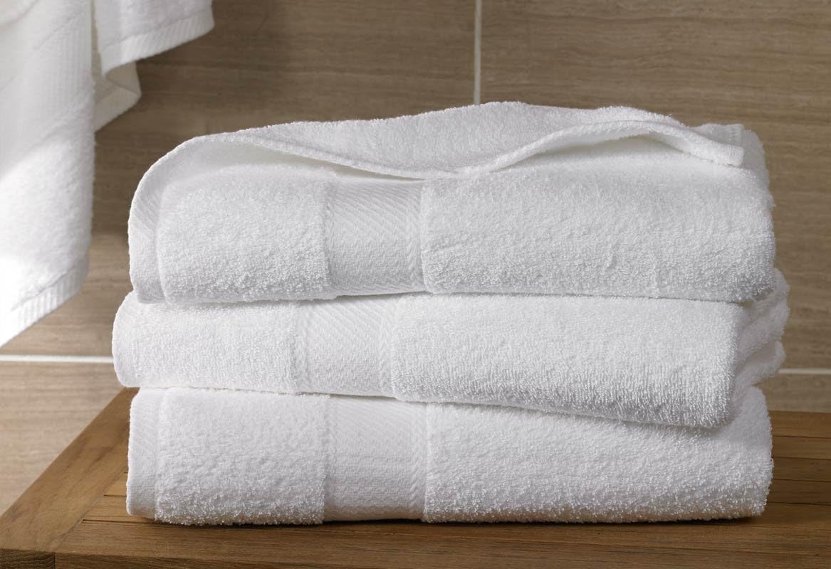 Hampton Inn Hilton Hotels Exclusive White Bath Towel (Includes Hotel's