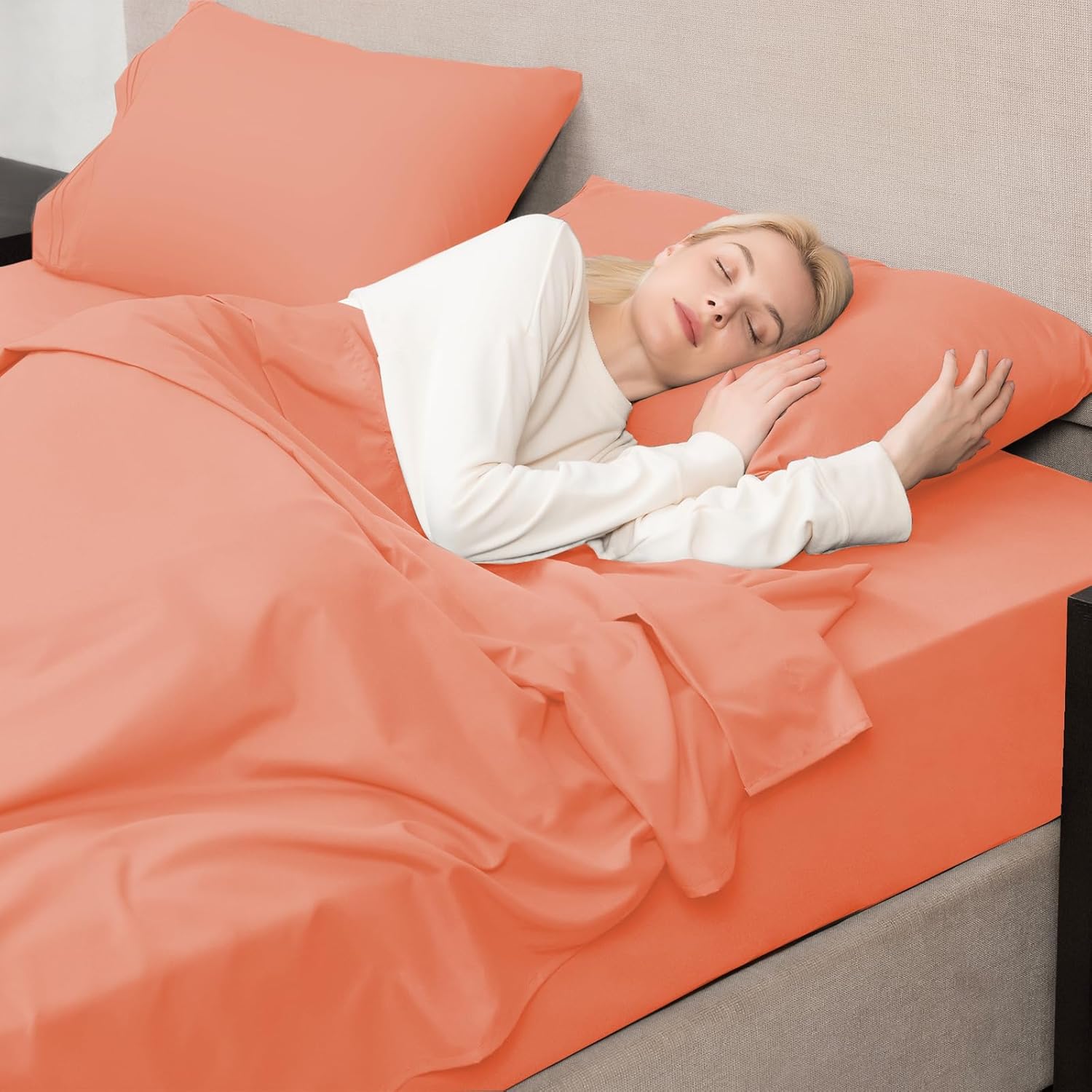 Mejoroom Coral Duvet Cover Queen Size – Queen Duvet Cover Set - Soft and Breathable Comforter Cover with Zipper Closure, 3Pieces, 1 Duvet Cover (90x90) and 2 Pillow Cases(20x26)