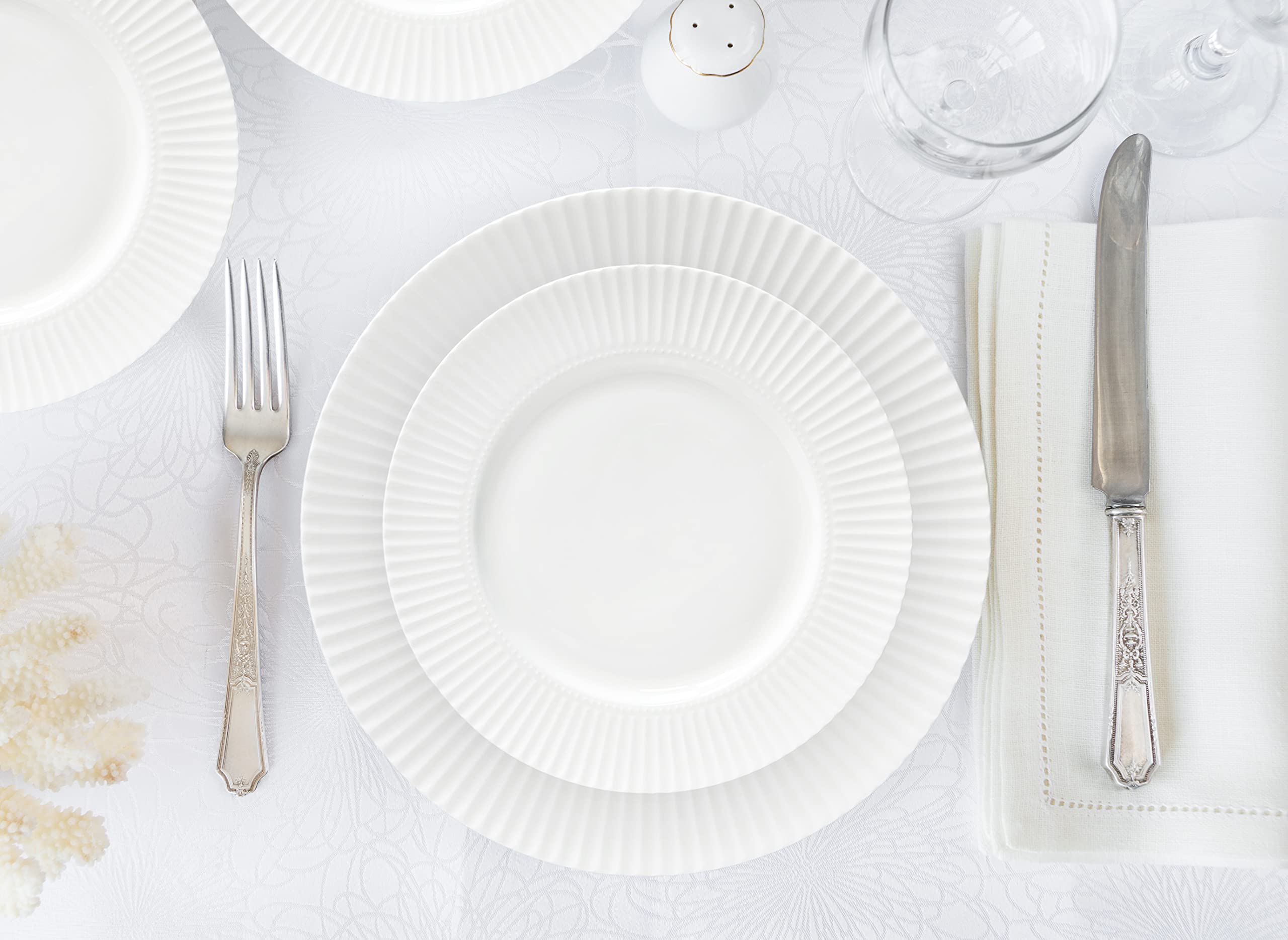 Bone China zastawa obiadowa, zestaw 16 szt., serwis dla 4 osób, biały tłoczony pasek, nadaje się do kuchenki mikrofalowej, półprzezroczysty, elegancki prezent, zestaw naczyń, niezbędny dom, na co