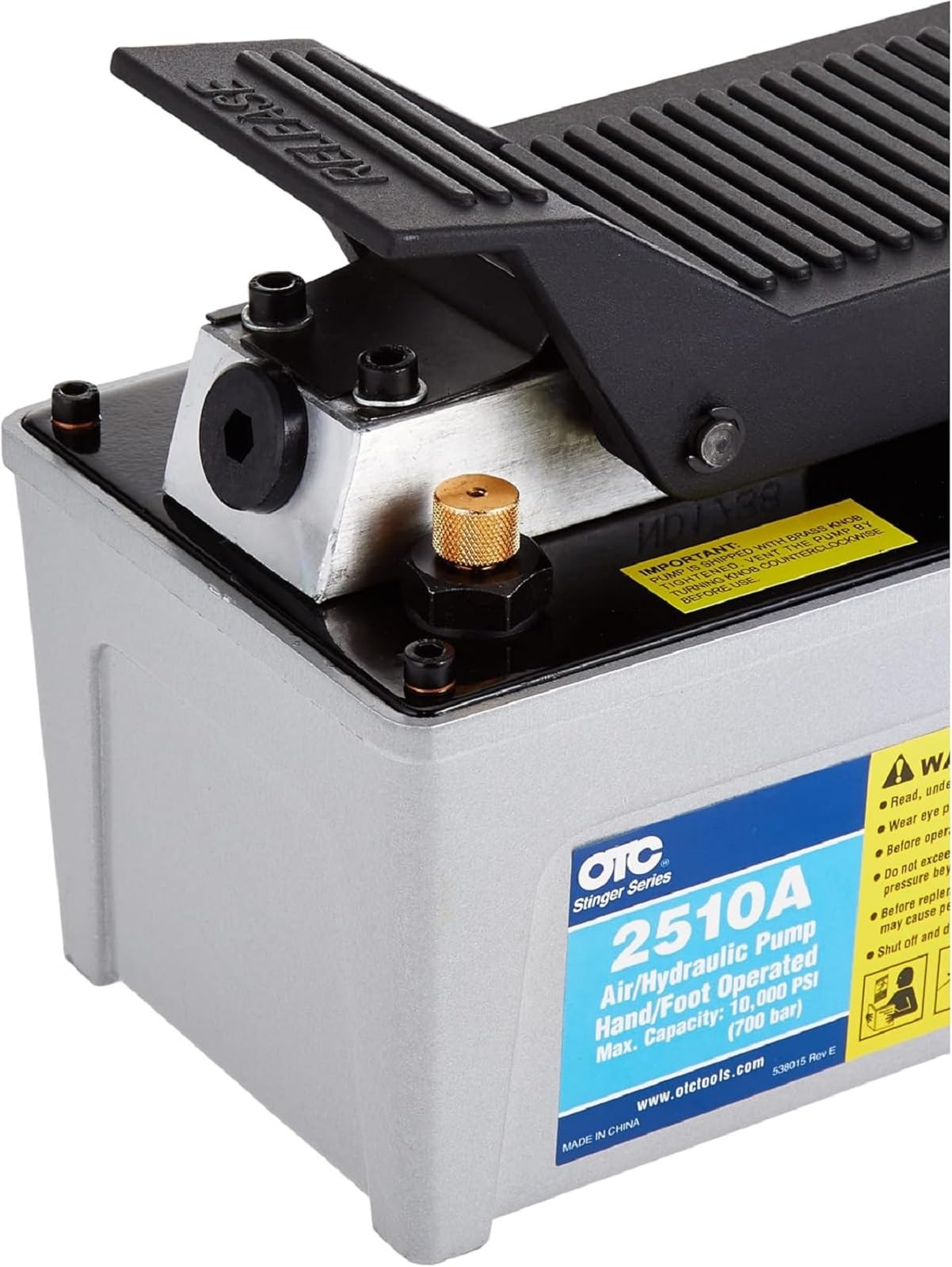 OTC 2510A Stinger 10 000 PSI obsługiwana nożnie pompa powietrzna/hydrauliczna do taranów, pras i ściągaczy hydraulicznych