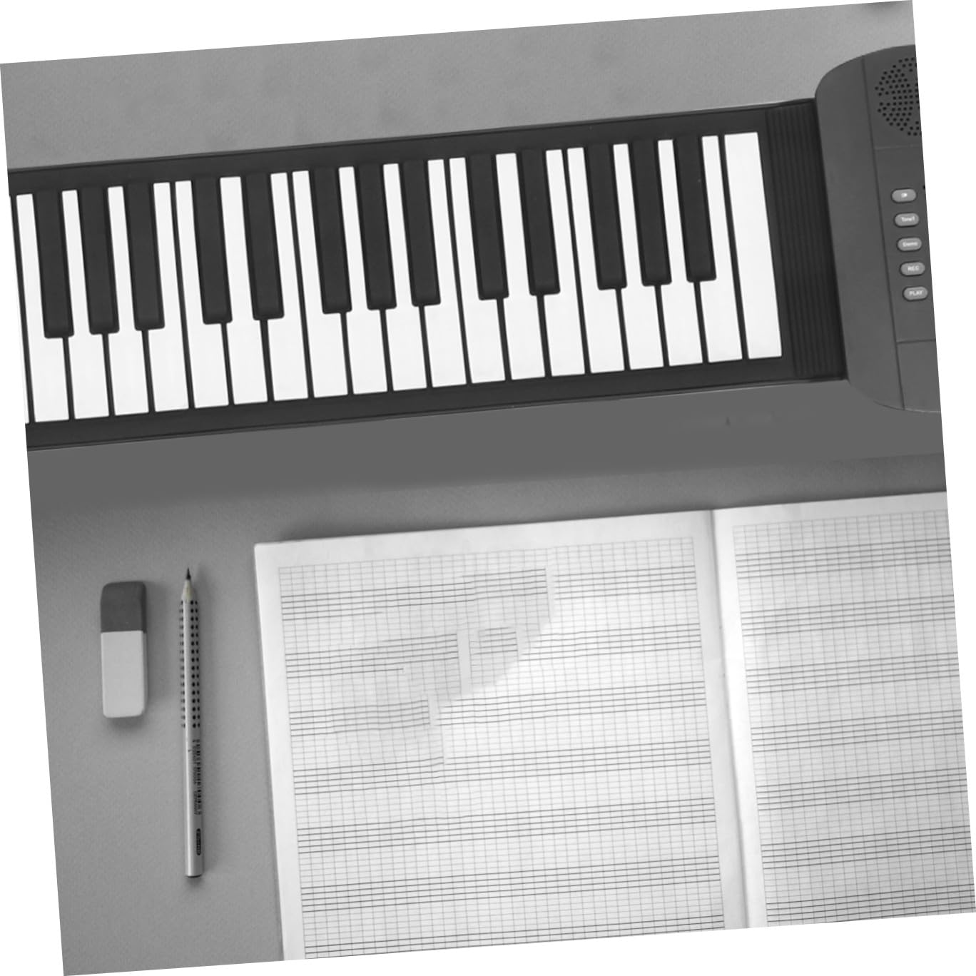 Pianoforte Arrotolabile Elettronico Portatile 61 Tasti per Ragazzo Ragazza | Silicone Nero, 128 Timbri, 1000 Mah Ricaricabile, Accessori Audio, Microfono e Pedale Sustain