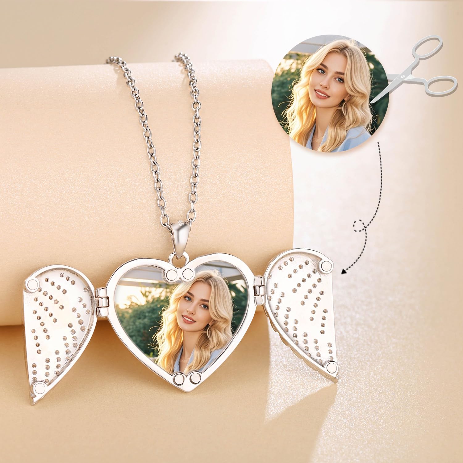 Collana Foto Ciondolo Cuore di Zirconia Argento 925 Medaglione Portafoto Personalizzabile con Ali d’Angelo