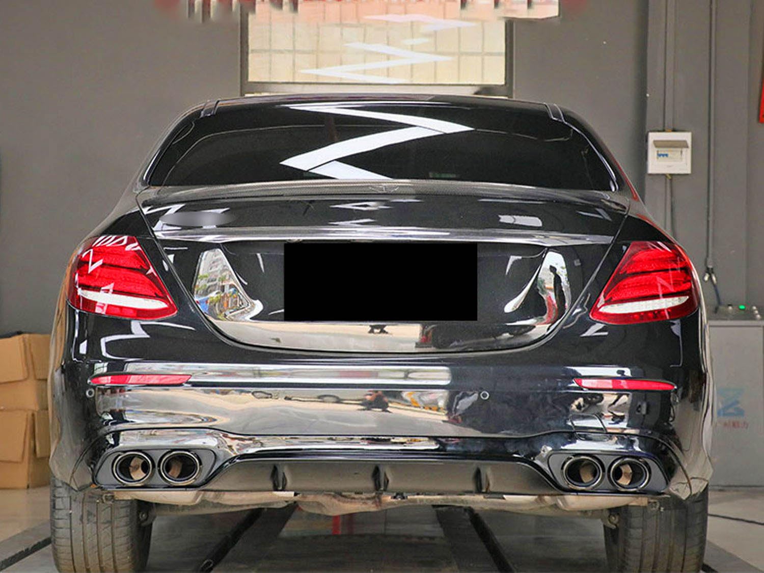 Heckdiffusor Diffusor mit Auspuffblenden Schwarz für Mercedes Benz E Klasse W213 S213 AMG Line E43 AMG 2016-2019 Benzin