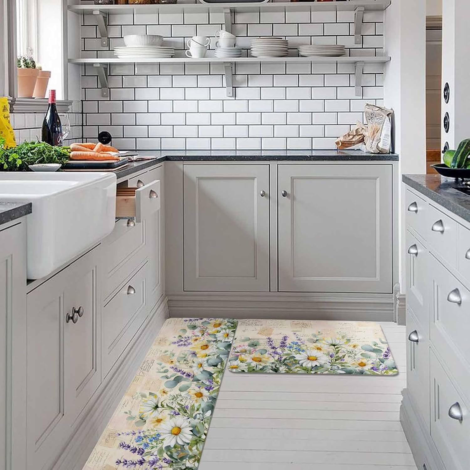 Spring Daisy Kitchen Rugs and Mats Set of 2, Non-Slip Kitchen Sink Mat, Elegant Pastoral Flowers Watercolor Washable Doormat Bathroom Rugs Runner for Bedroom/Living Room 19.7"x31.5"+19.7"x63"