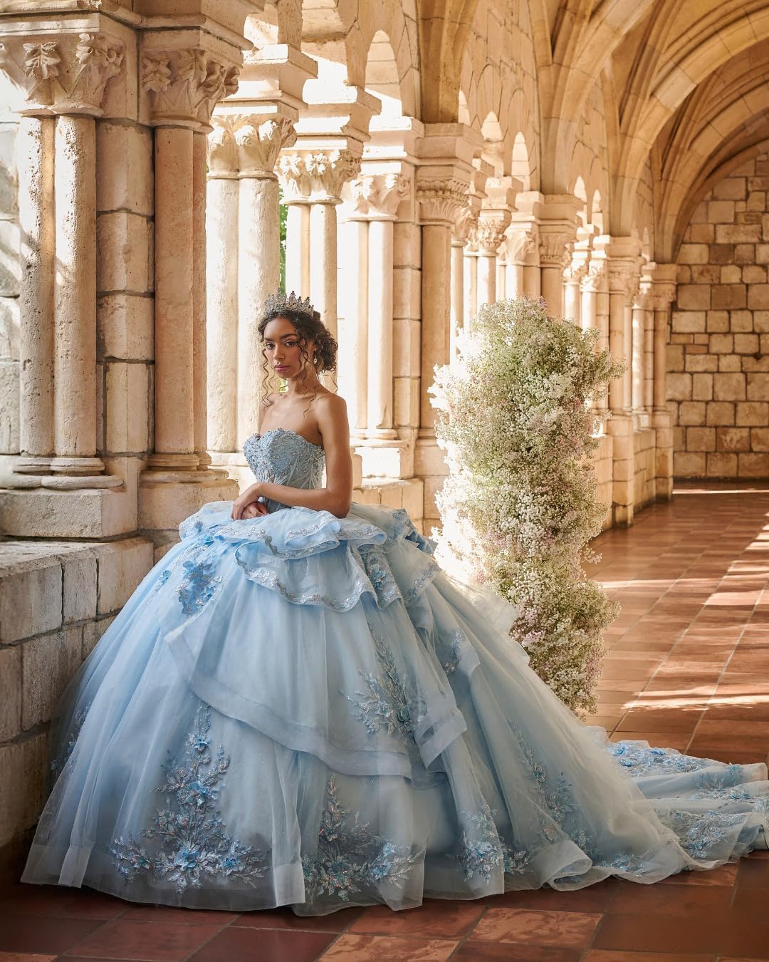 Zhangyo Sparkly Tulle Quinceanera Dresses Luxury Tiered Lace Sweet 15 16 Dresses with Bow Strapless Beaded Ball Gown