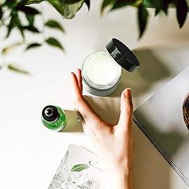 2oz Jars with Lids, HOA Kinh 40 Pack Clear Glass Jars with Lids Empty Cosmetic Containers Round Airtight Glass Jar with Black Lid for Storing Lotions Powders Ointments